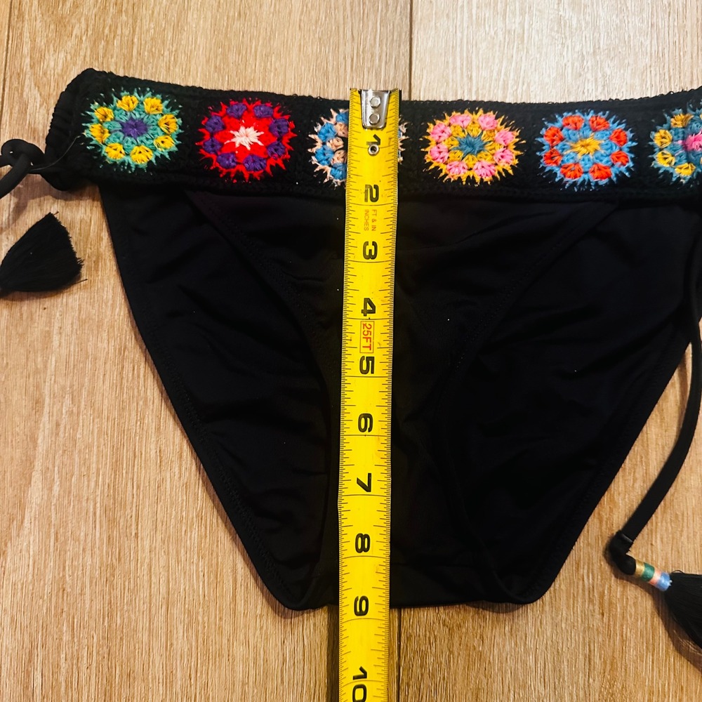 Isabella Rose Womens Crochet Floral Tassel Bikini Set Black Medium 4162064M - Picture 9 of 9